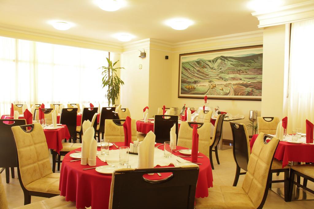 Caravan Hotel Адис Абеба Екстериор снимка
