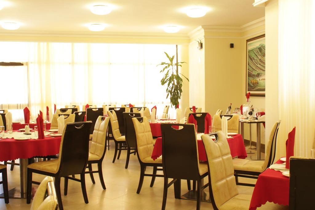 Caravan Hotel Адис Абеба Екстериор снимка