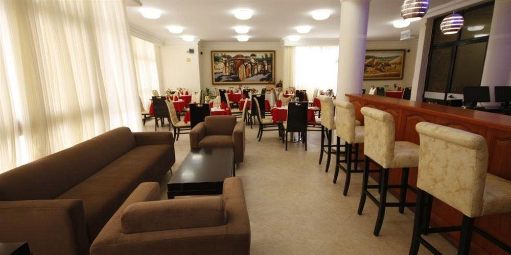 Caravan Hotel Адис Абеба Екстериор снимка